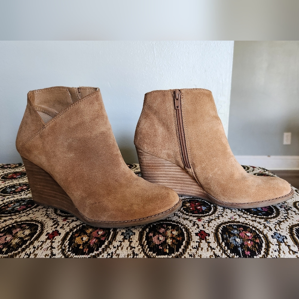 Lucky Brand suede wedge ankle boots